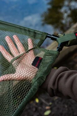 Ultimate DeLuxe Carp Net 42" With 2pcs Carbon Handle -Visser Xpert Verkoopwinkel 33b246b330f0968d