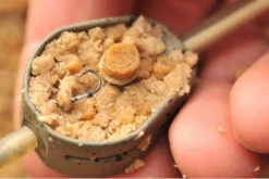 Guru Extra Distance Hybrid Feeder, Small 40g