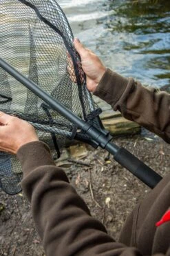 Ultimate Specimen Predator Net - XL (120x90x80cm) 27 Ultimate Specimen Predator Net - XL (120x90x80cm) -Visser Xpert Verkoopwinkel ac01d585b031be50