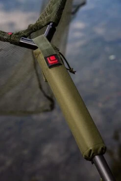 Ultimate DeLuxe Carp Net 42" With 2pcs Carbon Handle -Visser Xpert Verkoopwinkel ef9b9c7da9edb08e