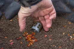 Matrix Bell Feeder Medium 40G